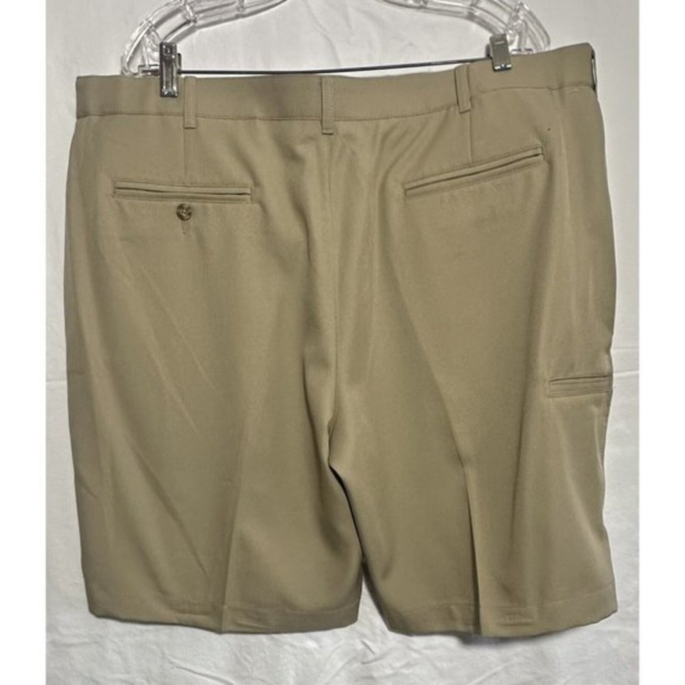 PGA Tour Golf Shorts Mens Tan 42" Waist Polyester Walking Sport Casual‎ Dress - Picture 2 of 5